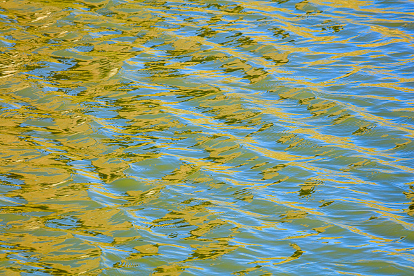 Abstract;Abstraction;Blue;Calm;Flow;Gold;Healing;Health care;Healthcare;Line;Minimalism;Mirror;Nature;Pastoral;Ripple;Shape;Stream;Water;Waterscape;Yellow;flowing;landscape;oneness;pattern;peaceful;reflection;reflections;restful;serene;soothing;texture;tranquil;zen