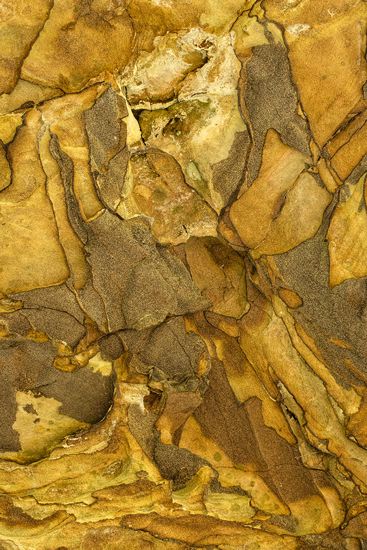 Textures;Shapes;Patterns;Abstractions;Abstract;Striation;Stone;Rock;Boulder;Geology;Geological;Rock formations;Rocks