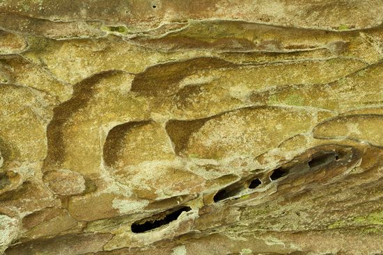 Textures;Shapes;Patterns;Abstractions;Abstract;Striation;Stone;Rock;Boulder;Geology;Geological;Rock formations;Rocks