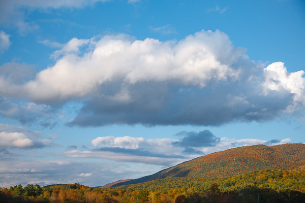 Autumn;Blue;Blues;Brown;Calm;Cloud;Cloud Formation;Clouds;Cool Colors;Cool Palette;Cool Tones;Fall;Floral;Forest;Forested;Healing;Health care;Healthcare;Hill;Horizontal;Mountain;Mountain Top;Mountains;Nature;Pastoral;Peak;Pinnacle;Precipice;Range;Seasons;Summit;Timber;Timberland;United States;Vermont;Weather;White;Wood;Woodland;Woodlands;Woods;Yellow;blue;color;green;hillside;landscape;leaves;oneness;orange;peaceful;red;restful;serene;sky;soothing;tranquil;trees;zen