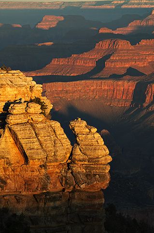 Rock Formations;Canyon;Cliff;Sunrise;Sunlight;Scenic View;Scenic;Rocks;Mountains;Color;Colors;Red;Nature