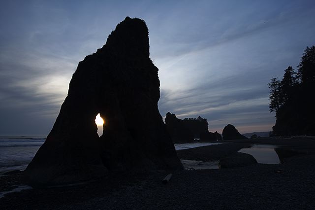 Ocean;Beach;Waves;Shore;Shoreline;Sand;Wet;Water;Sandy;Sea;Sunset;Dusk;Evening;Nightfall;Sun