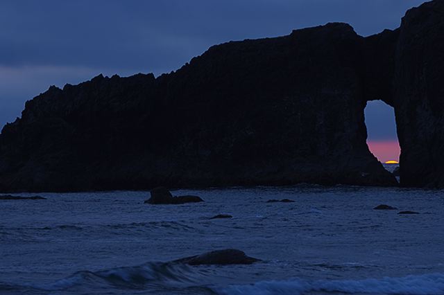 Sunset;Dusk;Evening;Nightfall;Sun;Ocean;Beach;Waves;Shore;Shoreline;Sand;Wet;Water;Sandy;Sea