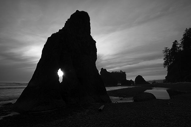 Ocean;Beach;Waves;Shore;Shoreline;Sand;Wet;Water;Sandy;Sea;Sunset;Dusk;Evening;Nightfall;Sun