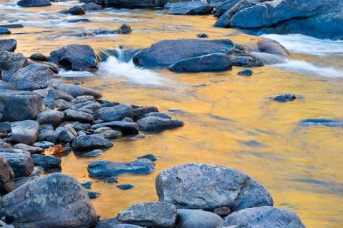 Alabama;Blue;Fort Payne;Gold;Little River Canyon National Preserve;Orange;Rapids;Reflection;Reflections;Ripple;River;Rock;Rocks;Rocky;Stone;Stones;Stream;United States;Water;Yellow;flowing;river bank