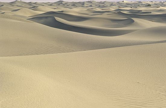 Desert;Dune;Dry;Sand;Range;Pinnacle;Summit;Mountainous;Peak;Precipice;Mountain Top;Mountains;Mountain;Arid