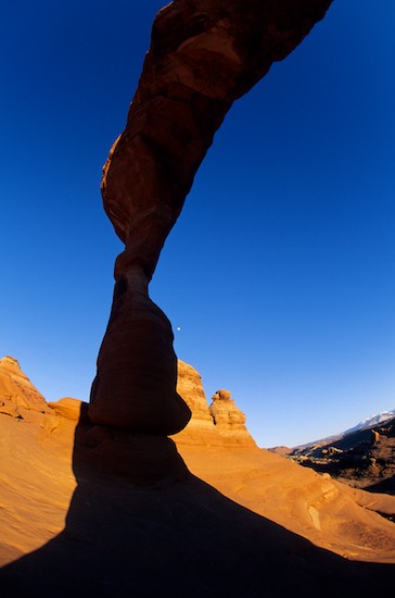 Arches;Arid;Blue;Boulder;Boulders;Cliff;Desert;Dry;Dusk;evening;High;Hot;Ledge;Mountain;Mountain Top;Nature;Nightfall;Orange;Parched;Peak;Pebble;Pebbles;Power;Powerful;Precipice;Red;Rock;Rock Formations;Rocks;Sand;Scenic View;Scenics;Stone;Stones;Summit;Sundown;Sunset;Tan;Twilight;Utah;Vertical