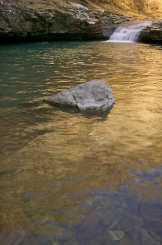 Alabama;Stream;Water;Gray;Cliff;Rocks;Gold;Rock Formations;Brown;Blue;Reflection;Reflections;Landscape;Rock;Walls of Jericho;Tennessee;Waterfall;Tan
