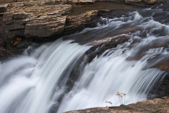 Alabama;Boulder;Cascade;Cascading;Cataract;Chute;Cool;Falling;Falls;Flow;Flowing;Geological;Geology;Little River Canyon National Preserve;Pouring;Rock;Rock formations;Rocks;Spilling;Spray;Stone;Stream;Striation;Water;Waterfall;Waterfalls;Wet