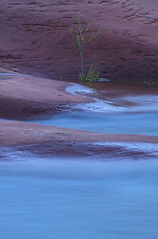Abstract;Abstractions;Stream;Water;Flowing;Pouring;Cool;Wet;Flow
