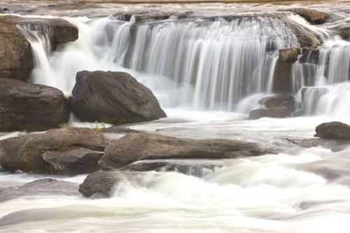Cascading;Pouring;Waterfall;Streaming;Chute;Waterfalls;Water;West Virginia;Cascade;Sandstone Falls;Falls
