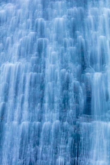 Abstract;Abstraction;Blue;Calm;Cascade;Cascading;Chute;Falling;Falls;Flow;Healing;Health care;Healthcare;Line;Minimalism;Nature;Ohio;Pastoral;Pouring;River;Shape;Spilling;Stream;Streaming;Water;Waterfalls;Waterscape;flowing;landscape;oneness;pattern;peaceful;rapids;restful;serene;soothing;texture;tranquil;waterfall;wet;zen